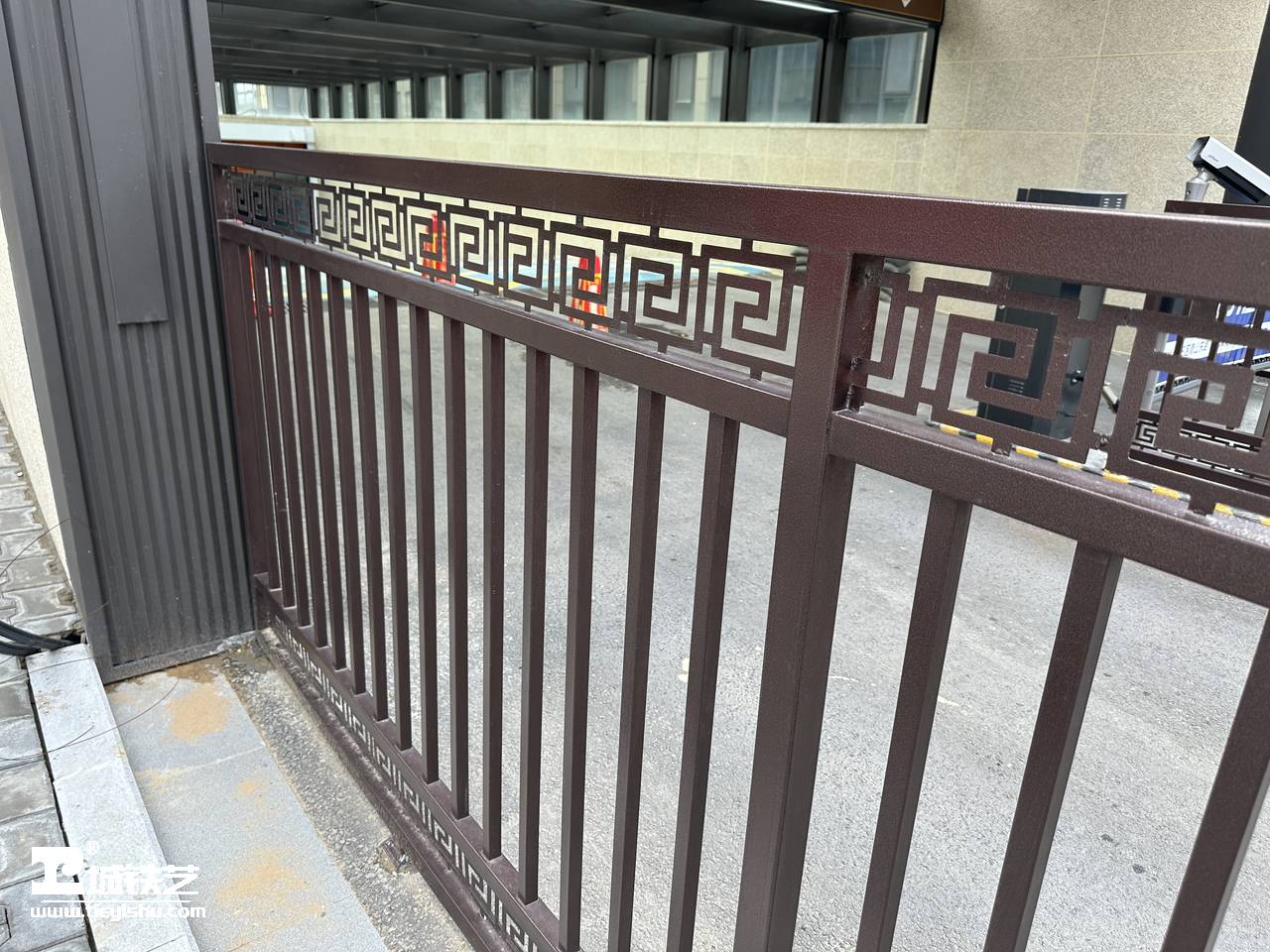 抖音万款铁艺栏杆第750期-视频讲解-铁艺围栏|铁艺围墙|围墙护栏TW23300-实景拍摄-图4